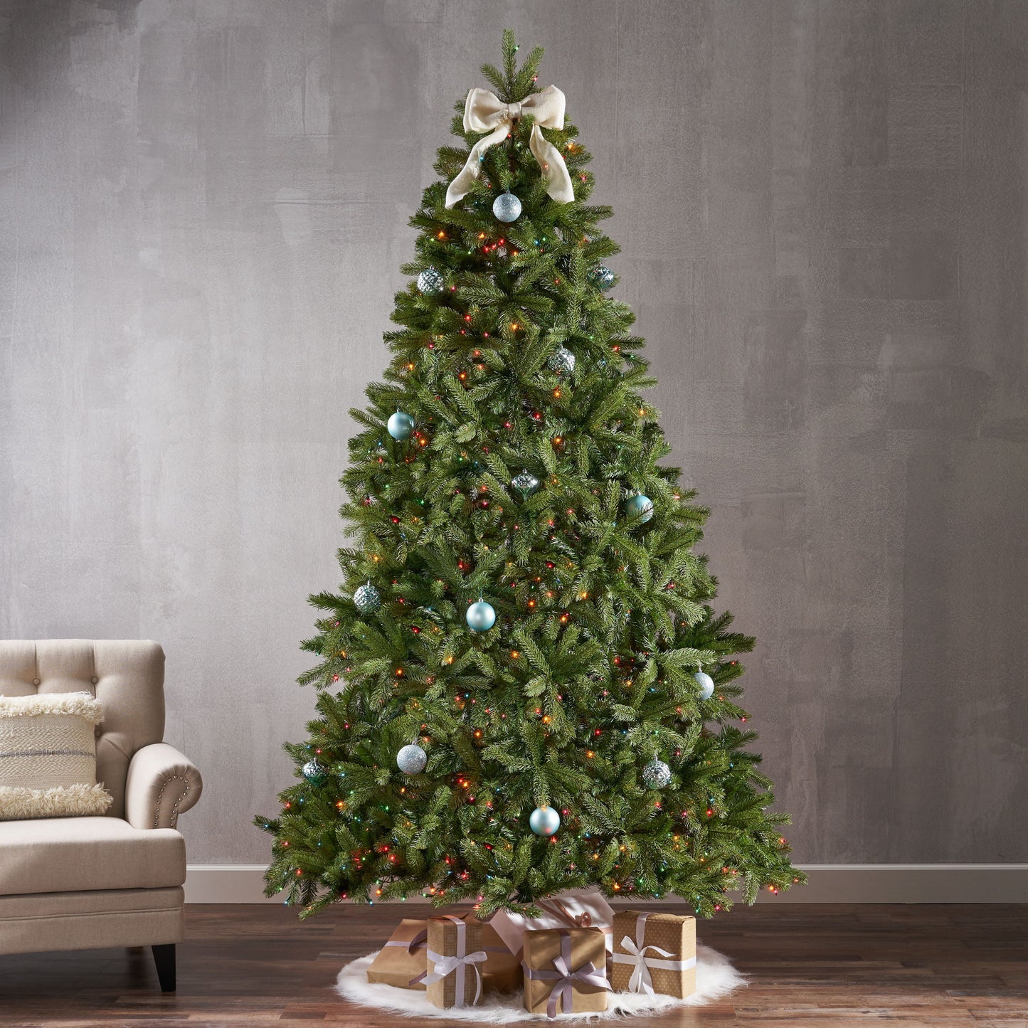 9' PE Mixed Spruce Tree With 900 Multi Lights - Ul (33.3%Pe) - Green