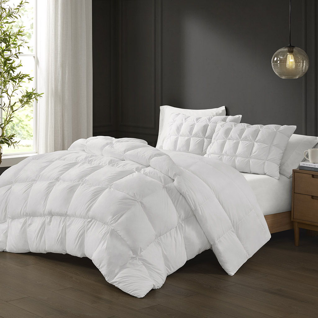 Overfilled Down Alternative Comforter - White Color