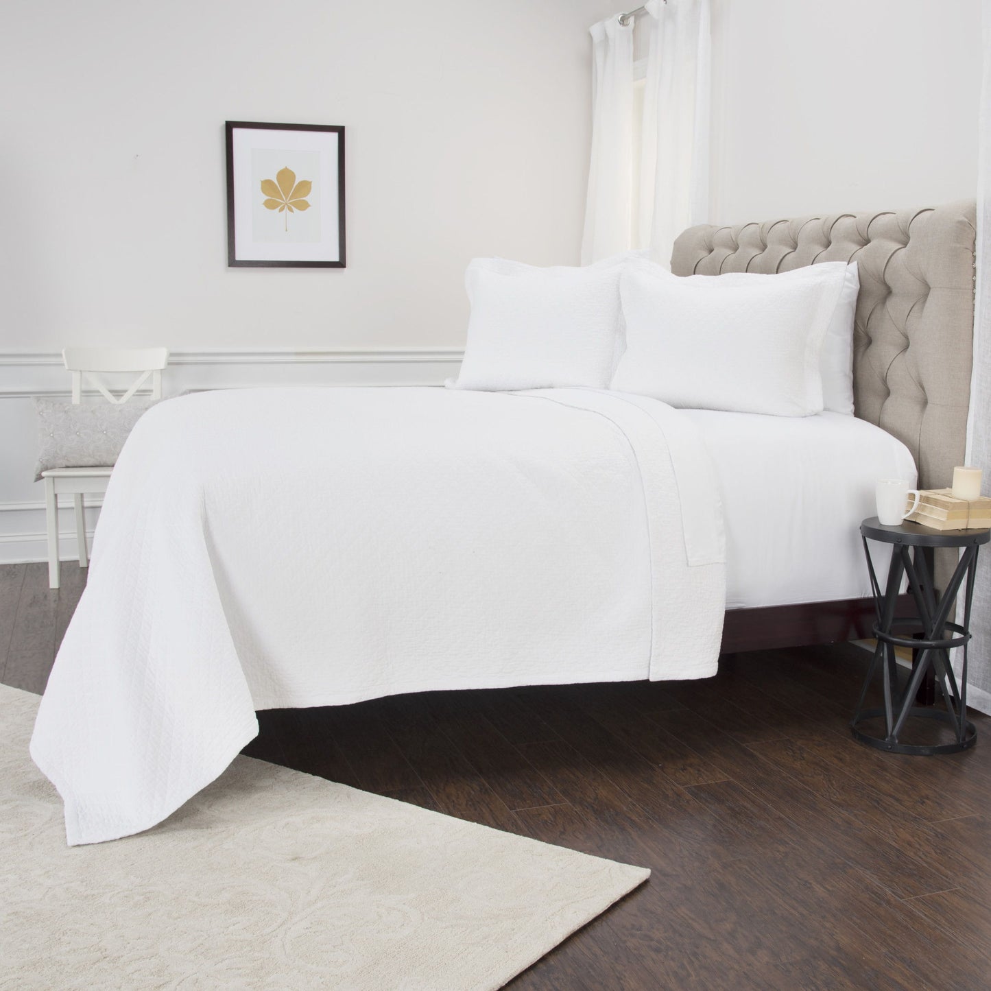 King Cotton, 300 Thread Count Washable Down Alternative Comforter - White