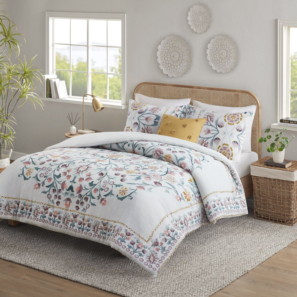 4 Piece Floral Comforter Set With Throw Pillow - Multi