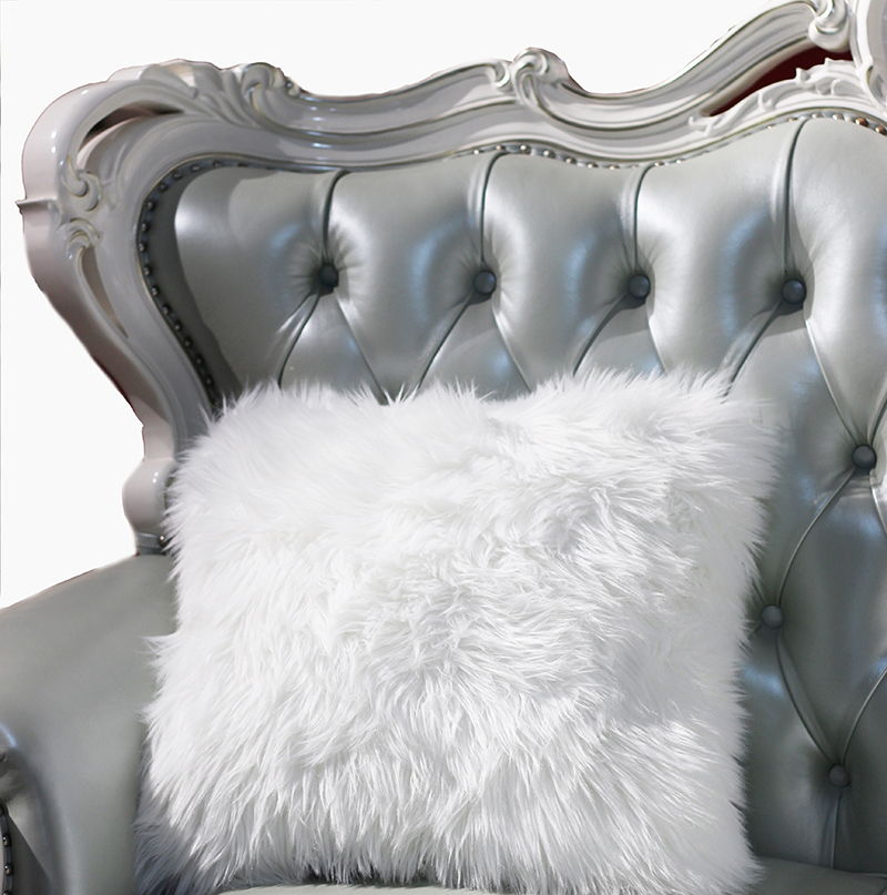 Luxury Decorative Faux Fur Pillow In White (18 In X 18 In)