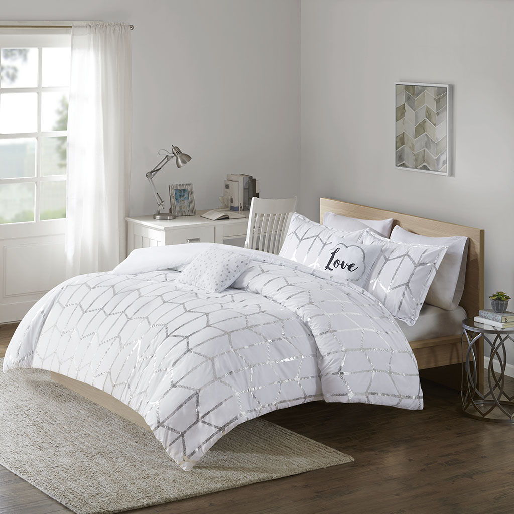 Raina Metallic Printed Comforter Set