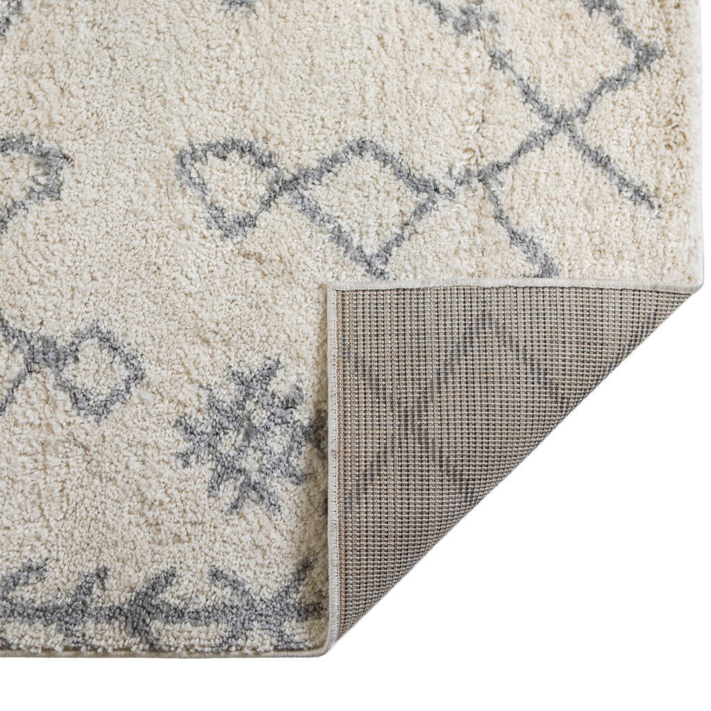 5' x 7.5' Geometric Shag Area Rug - Gray And Ivory