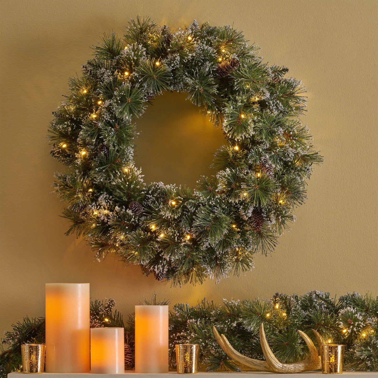 Brilste Mixed Wreath With Snow And Glitter And 13 Frosted Pine Cones With 50 Warm White Led