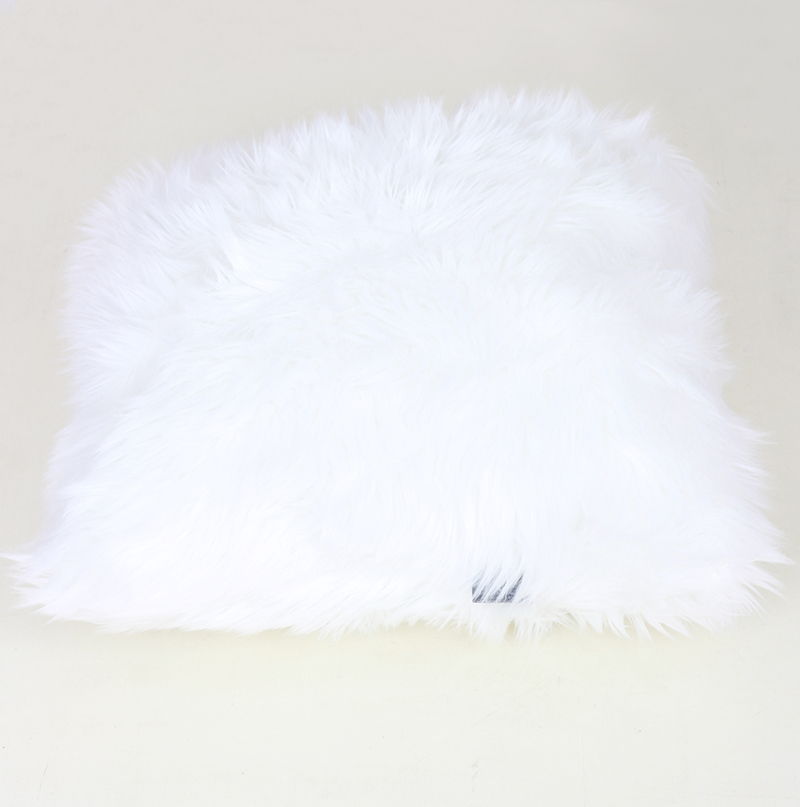 Luxury Decorative Faux Fur Pillow In White (18 In X 18 In)