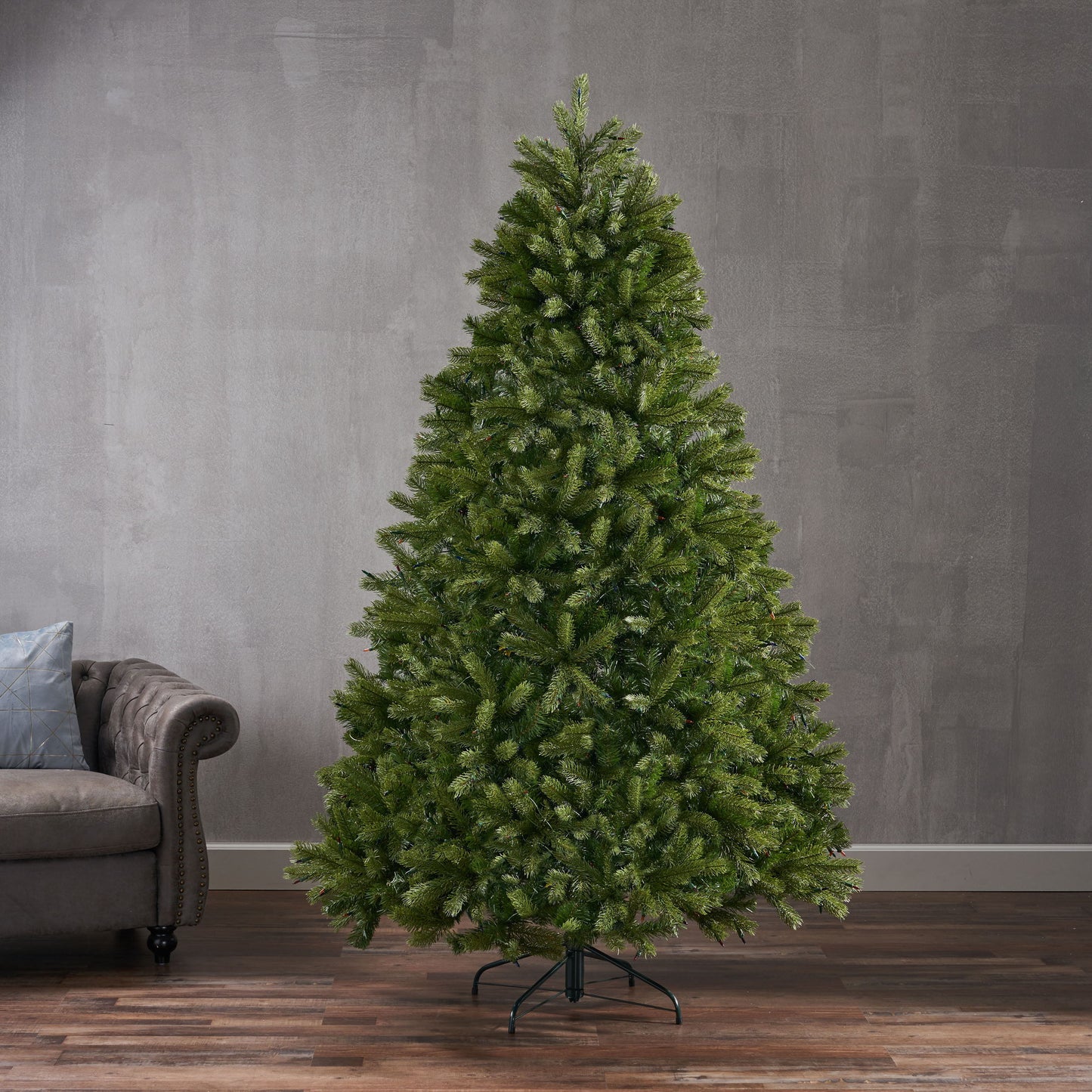 7 PE Mixed Spruce Tree With 700 Multi Lights, (38%Pe), 1557 Tips - Green