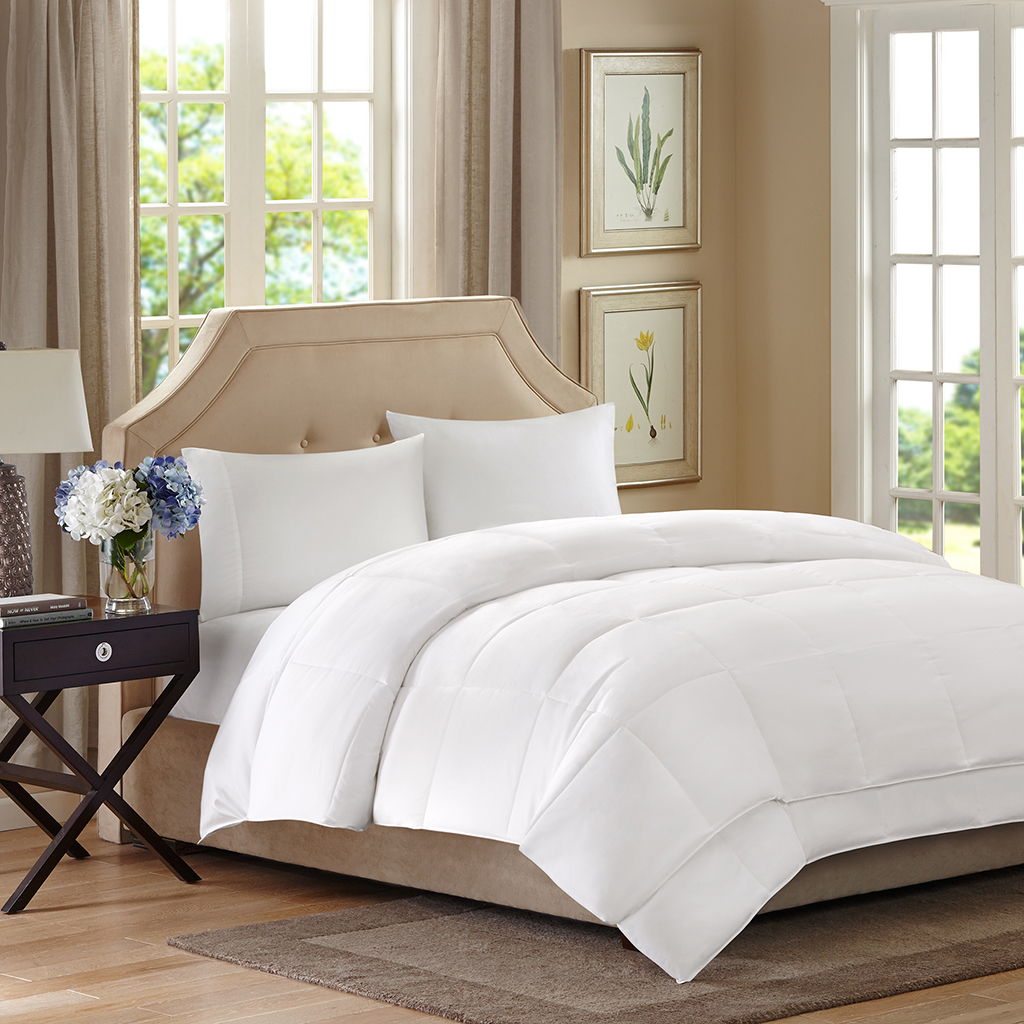 All Season 2 In 1 Down Alternative Comforter In White