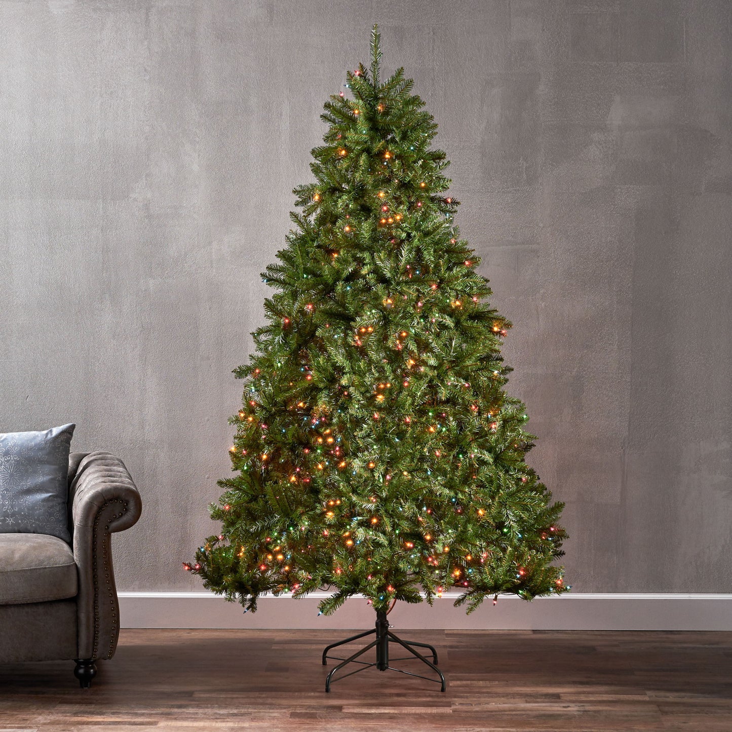 7’ Dunhill Hinged Tree With 650 Multi Lights - Ul - Green