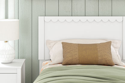 Hallityn - Panel Headboard