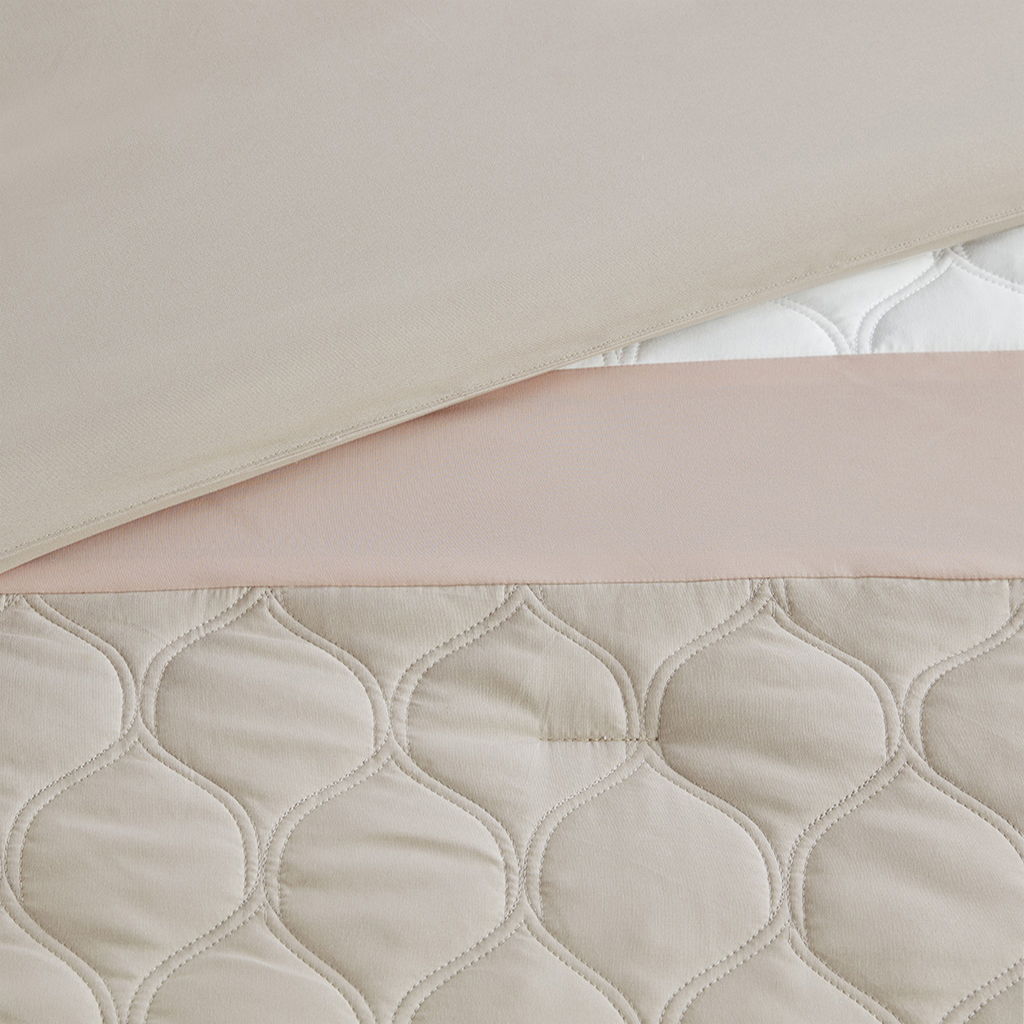 8 Piece Comforter Set In Blush