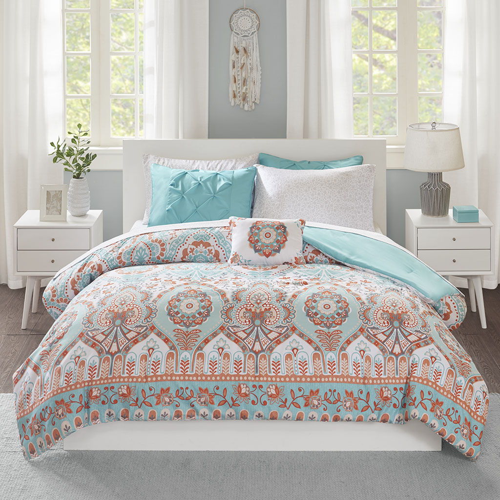 Vinnie Boho Comforter Set With Bed Sheets - Light Blue