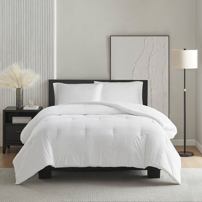 Oversized Down Alternative Comforter White