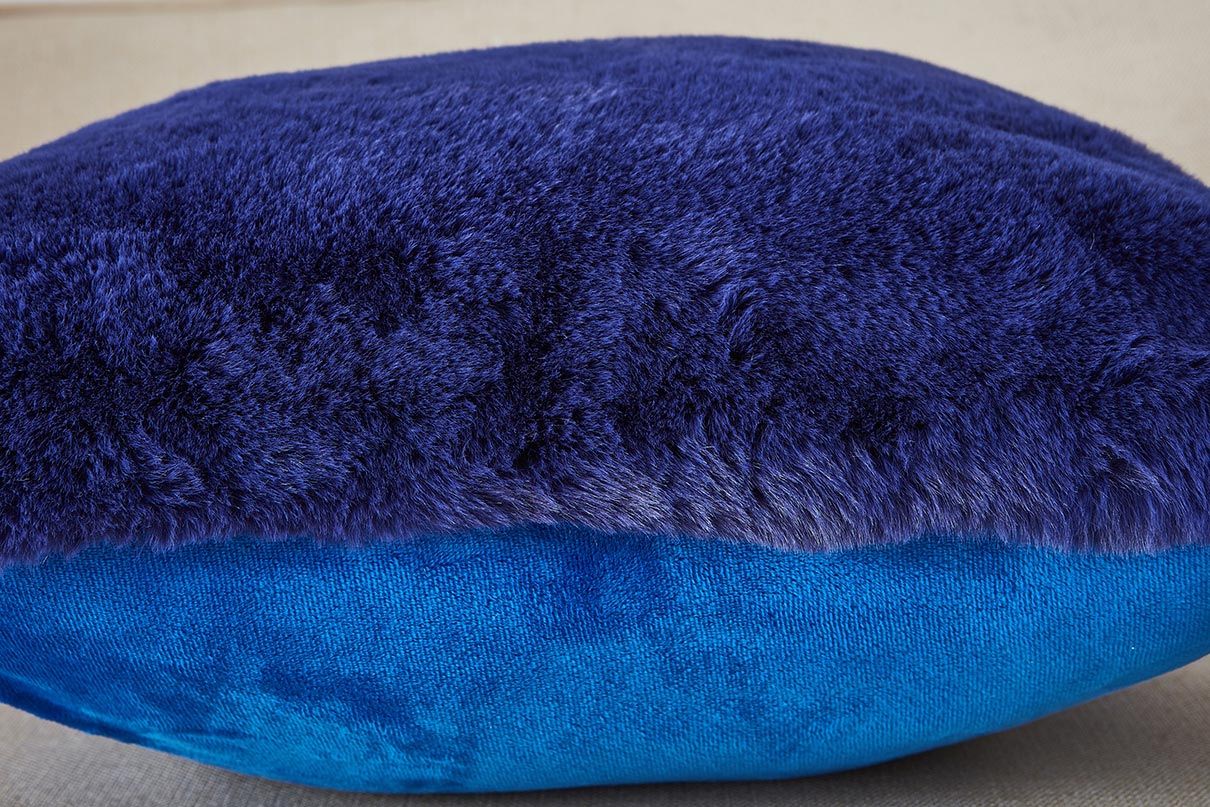 Agnes Luxury Chinchilla Faux Fur Pillow (18 In. X 18 In.) - Navy Blue