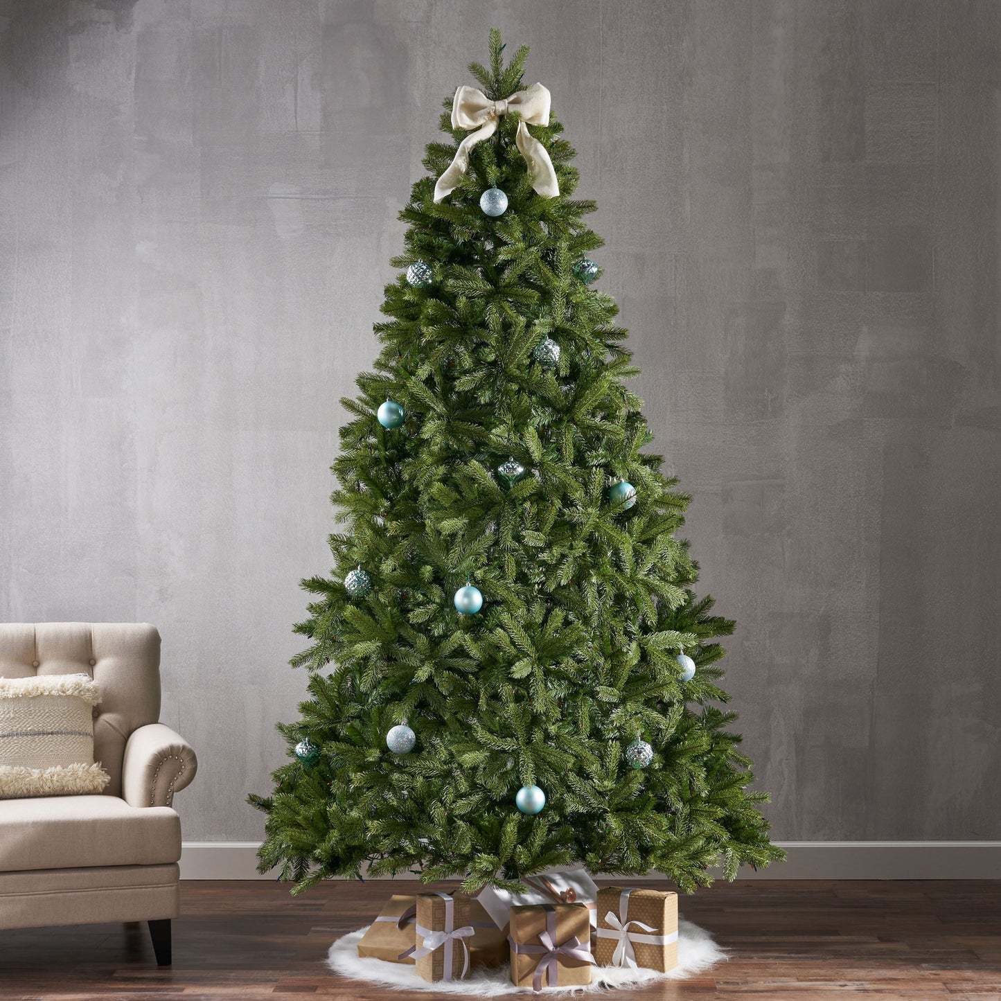 9' PE Mixed Spruce Tree With 900 Multi Lights - Ul (33.3%Pe) - Green